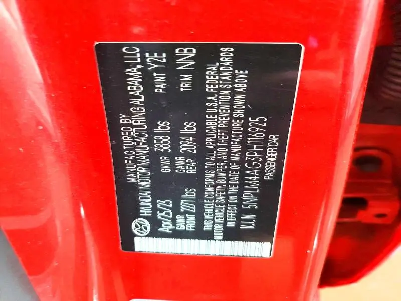 2023 HYUNDAI ELANTRA SEL  