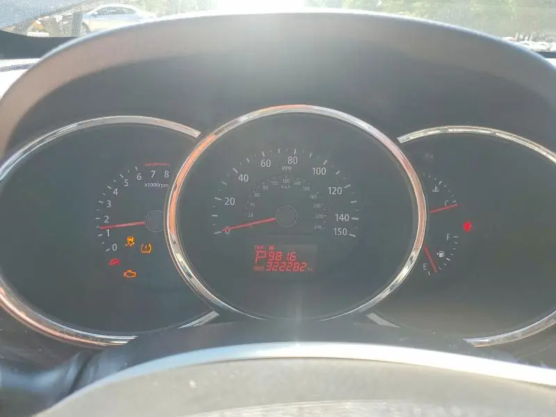 2013 KIA SORENTO LX  