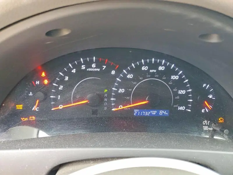 2010 TOYOTA CAMRY LE  