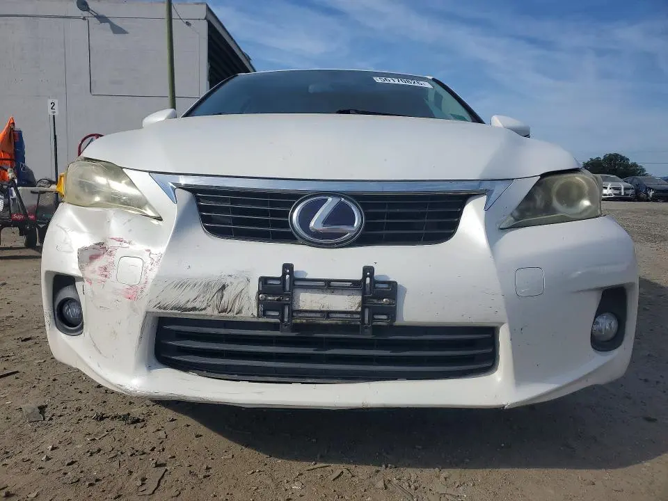 2013 LEXUS CT 200  