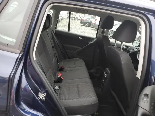 2015 VOLKSWAGEN TIGUAN S  