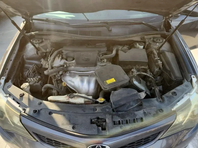 2012 TOYOTA CAMRY SE  