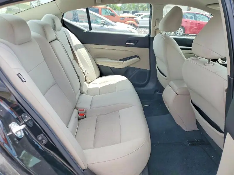 2021 NISSAN ALTIMA SV  