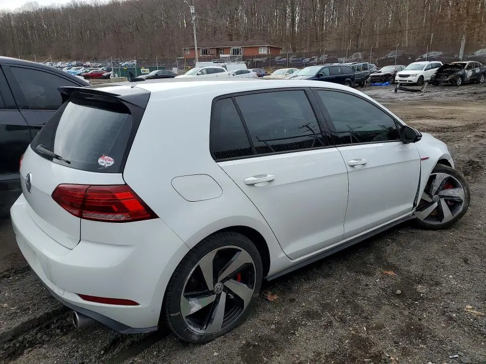 2021 VOLKSWAGEN GTI S  