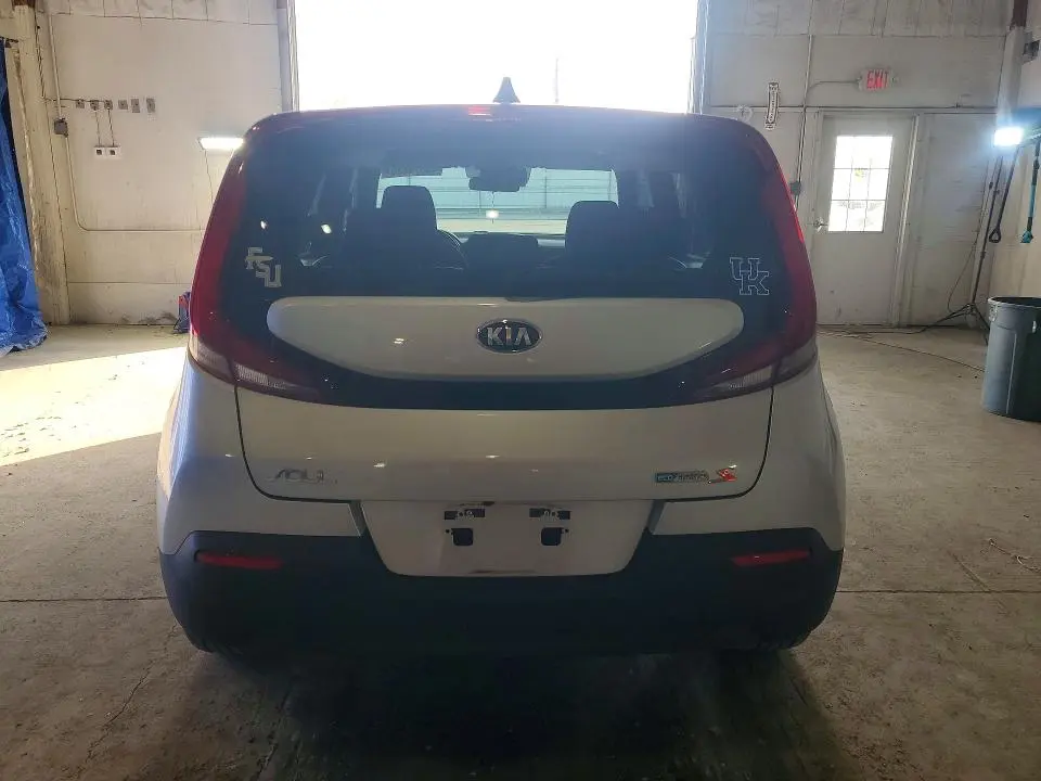 2021 KIA SOUL S  