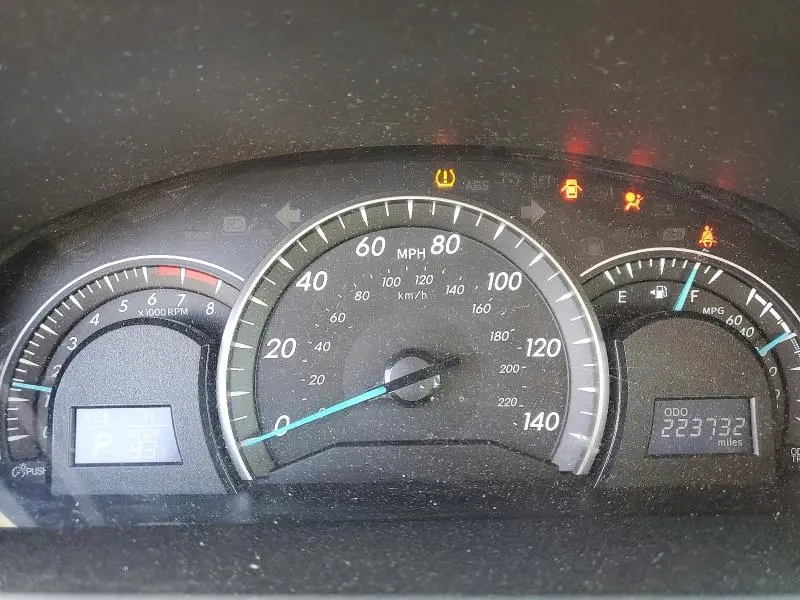 2013 TOYOTA CAMRY LE  
