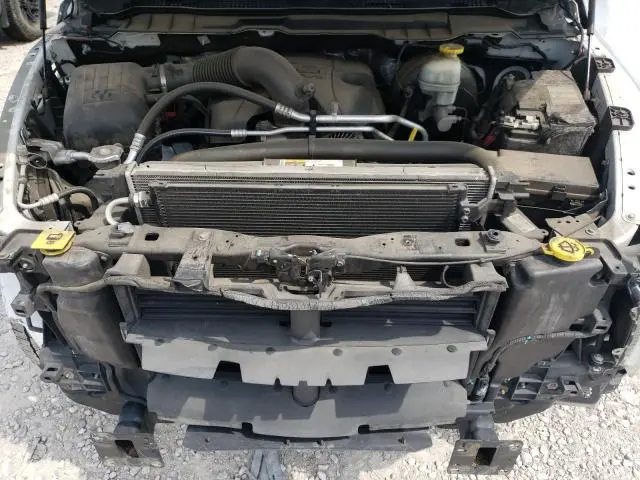 2017 RAM 1500 SLT  