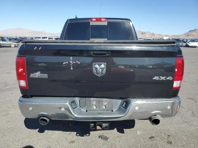 2016 RAM 1500 SLT  