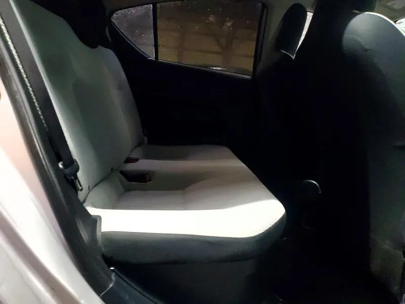 2016 TOYOTA PRIUS C ONE  