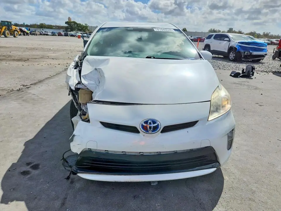 2013 TOYOTA PRIUS TWO  