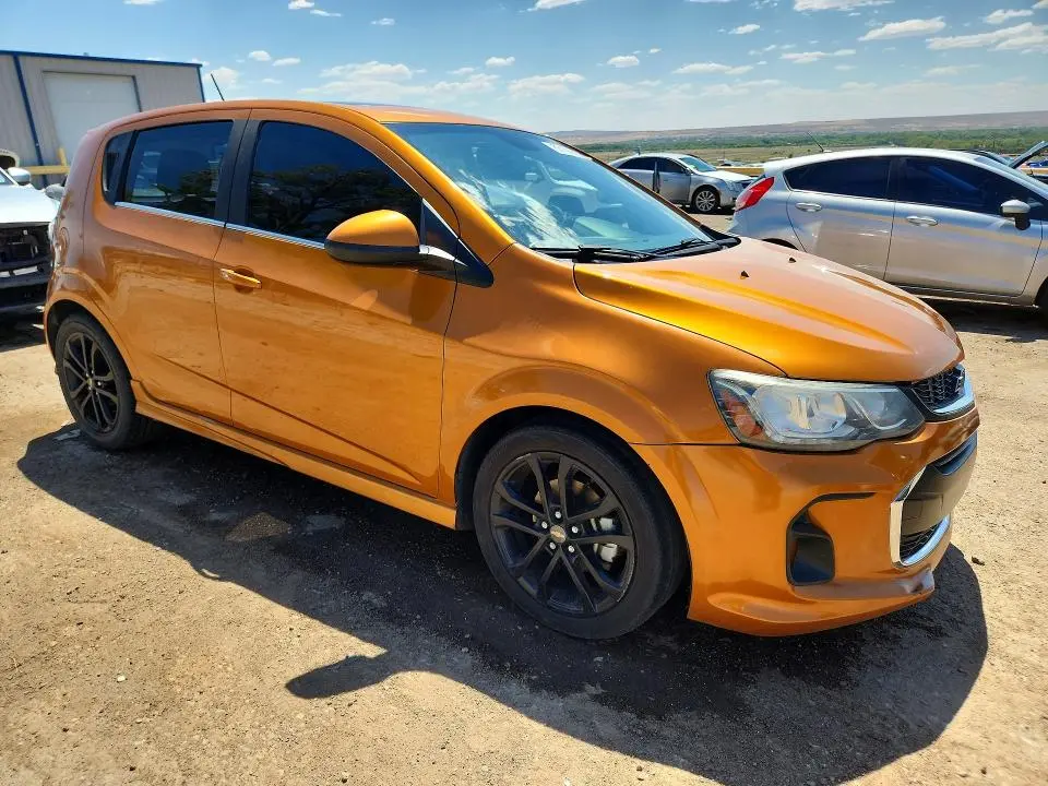 2017 CHEVROLET SONIC LT  