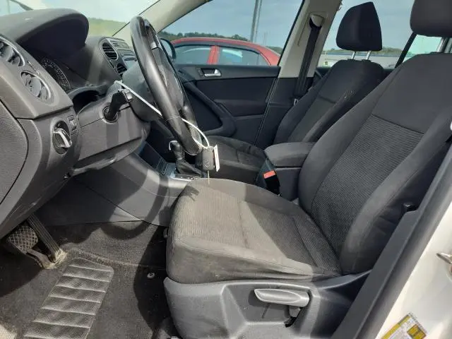 2014 VOLKSWAGEN TIGUAN S  
