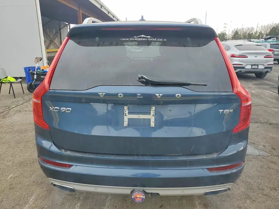 2018 VOLVO XC90 T8  