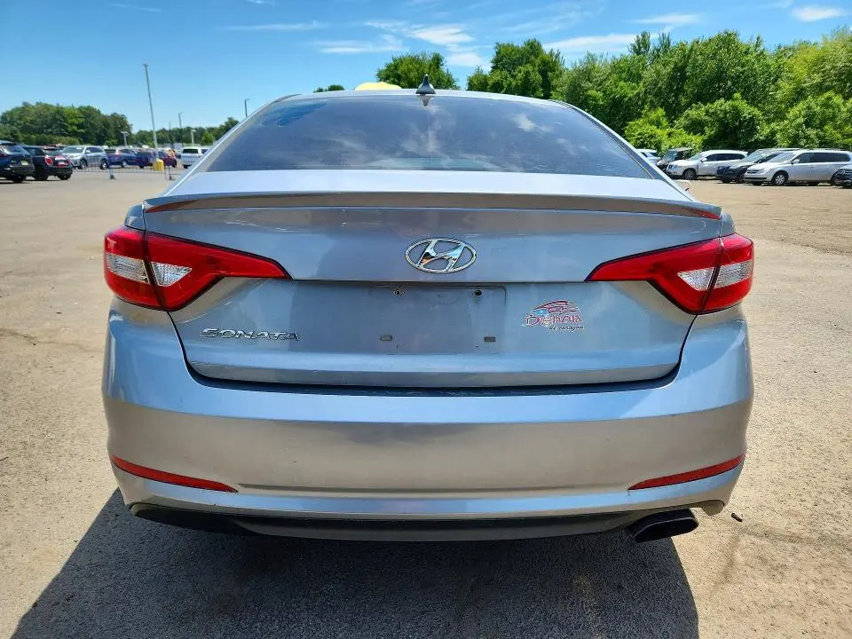 2017 HYUNDAI SONATA SE  
