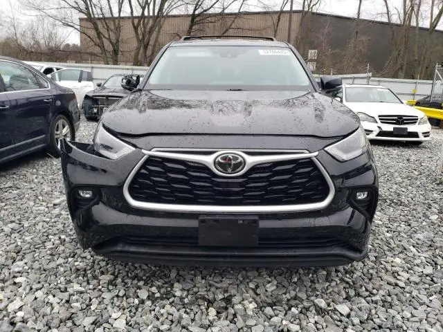 2021 TOYOTA HIGHLANDER L  