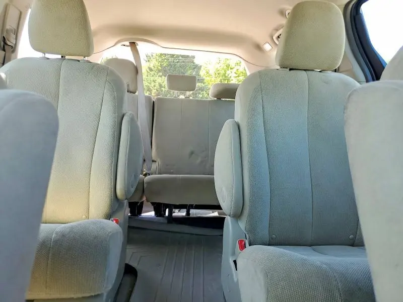 2013 TOYOTA SIENNA L 7-PASSENGER  
