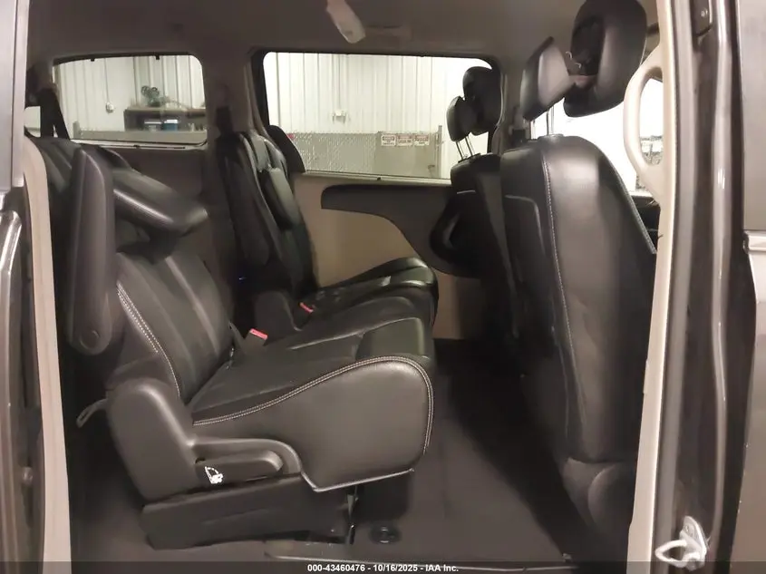 2015 CHRYSLER TOWN & COUNTRY TOURING-L