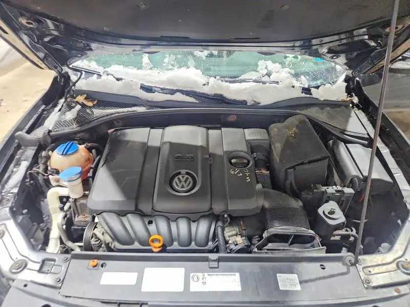 2012 VOLKSWAGEN PASSAT SE  