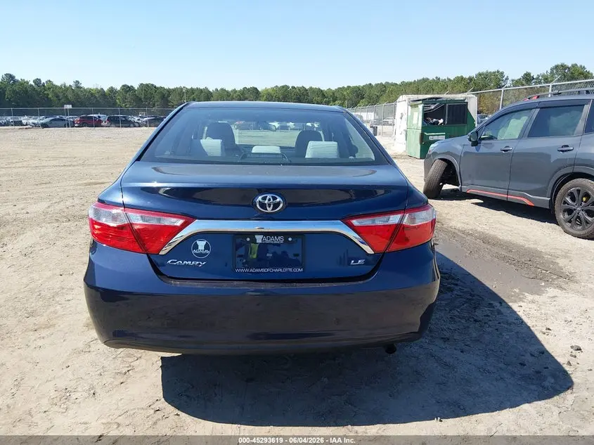 2015 TOYOTA CAMRY LE
