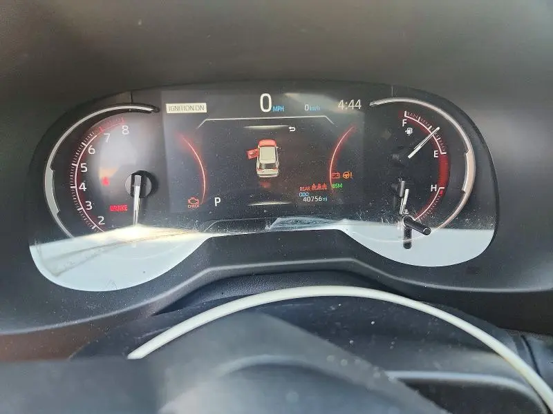 2024 TOYOTA RAV4 XLE  