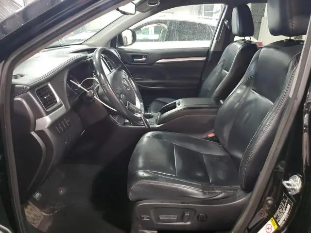 2016 TOYOTA HIGHLANDER XLE  