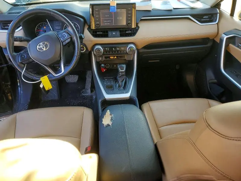 2019 TOYOTA RAV4 XLE PREMIUM  