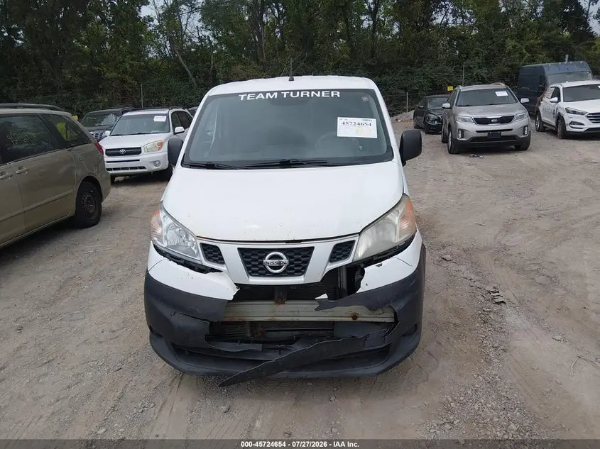 2015 NISSAN NV200 SV