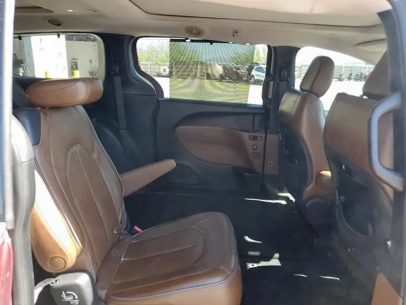 2018 CHRYSLER PACIFICA LIMITED  
