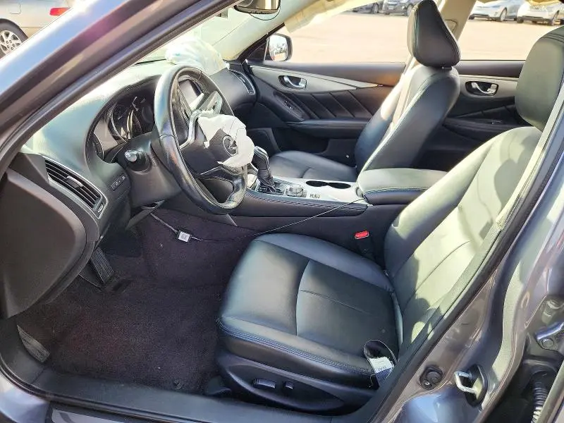 2021 INFINITI Q50 LUXE  