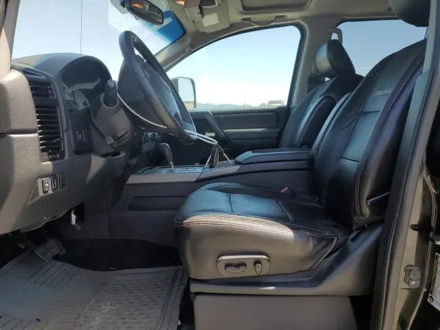 2010 NISSAN TITAN XE  
