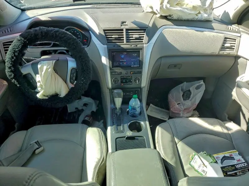 2012 CHEVROLET TRAVERSE LT  