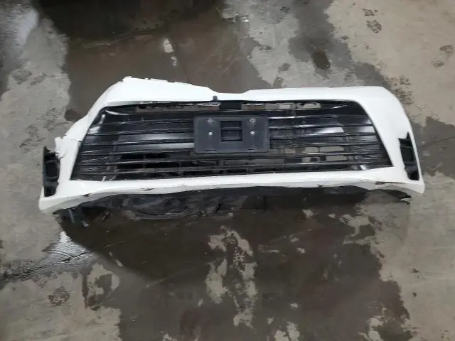 2019 TOYOTA SIENNA LE  