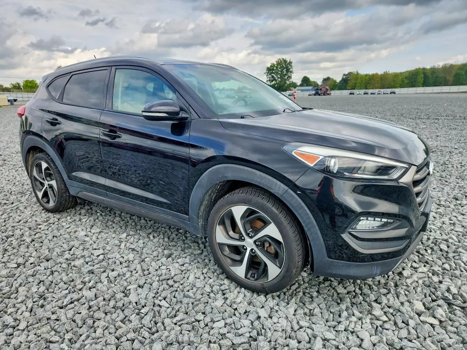 2016 HYUNDAI TUCSON SPORT  