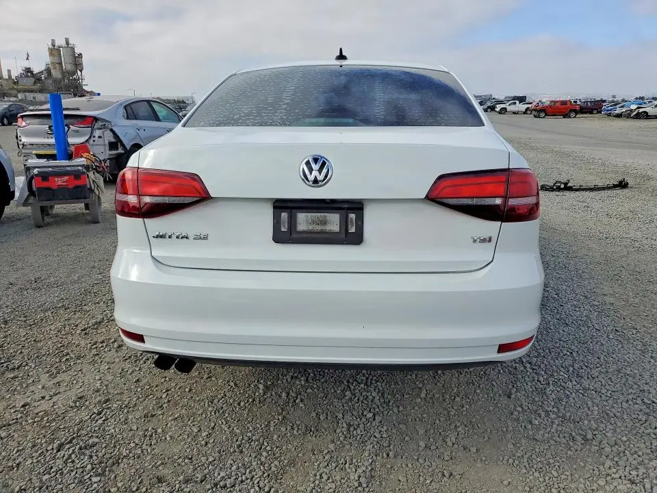 2017 VOLKSWAGEN JETTA SE  