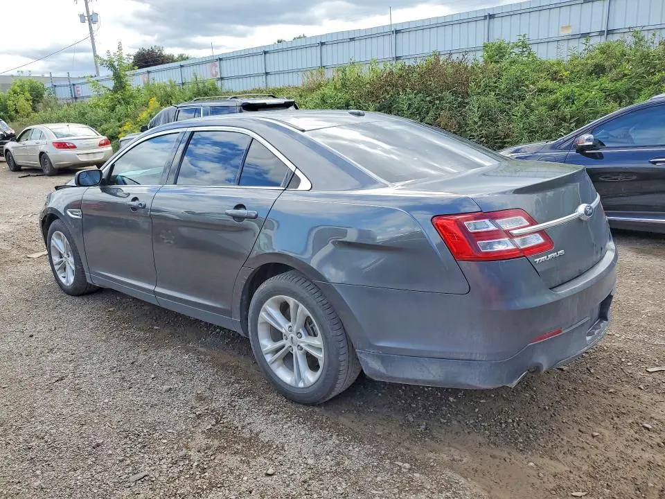 2018 FORD TAURUS SE  