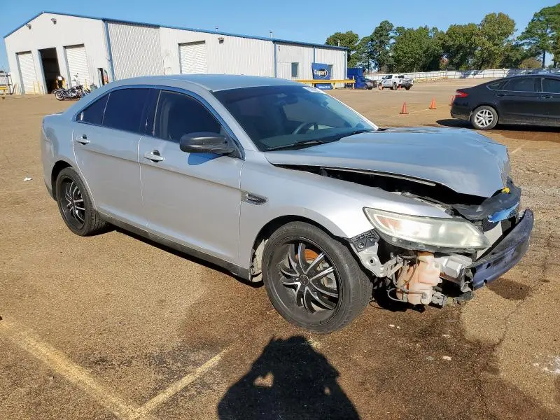 2011 FORD TAURUS SE  