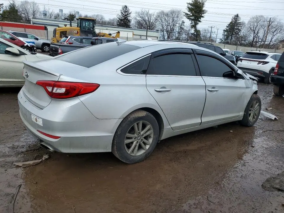 2015 HYUNDAI SONATA SE  