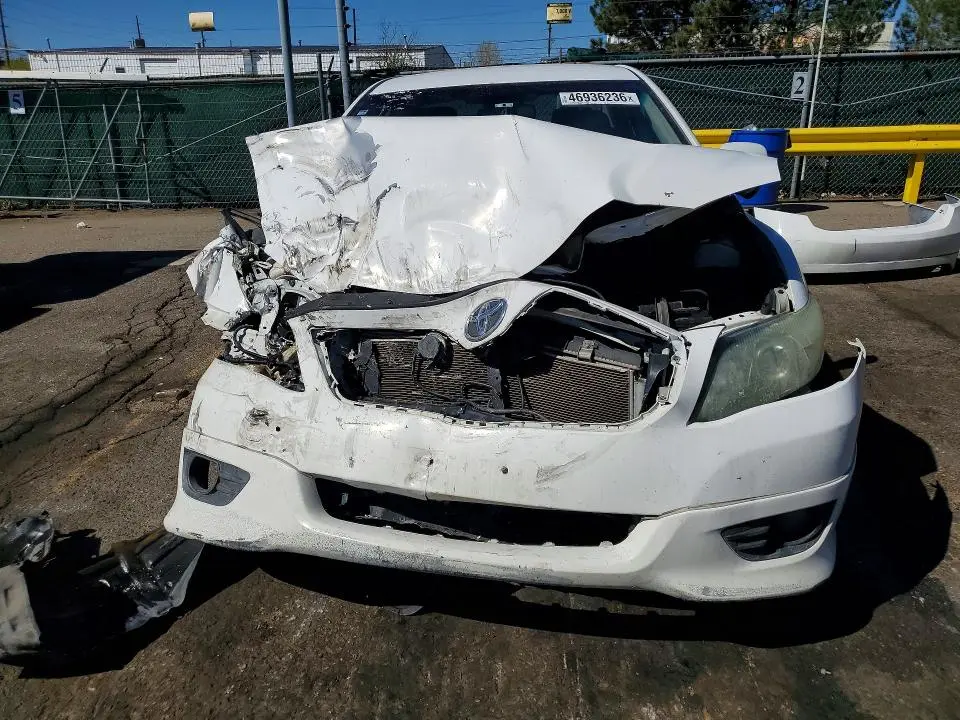 2011 TOYOTA CAMRY SE  