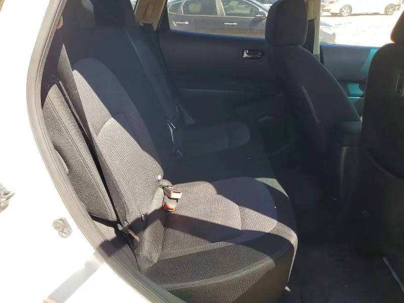 2011 NISSAN ROGUE S  