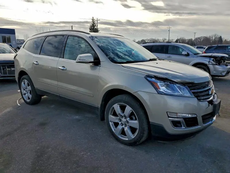 2016 CHEVROLET TRAVERSE LT  