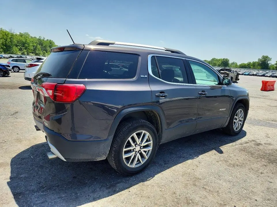 2017 GMC ACADIA SLE  