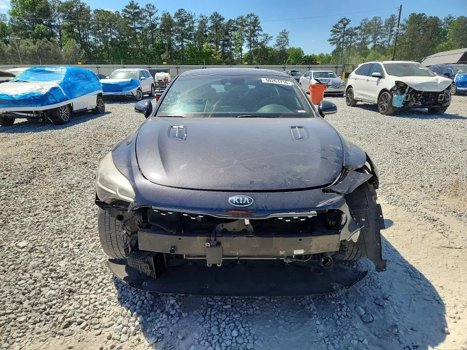 2019 KIA STINGER GT1  