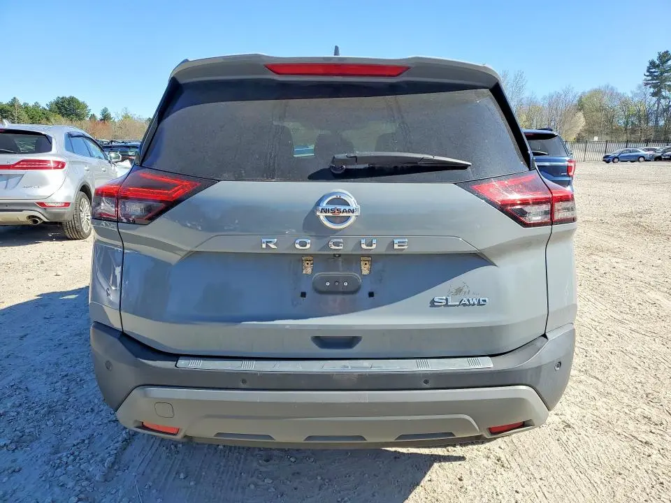 2021 NISSAN ROGUE SL  