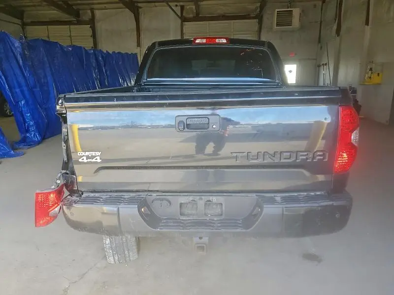 2016 TOYOTA TUNDRA CREWMAX LIMITED  