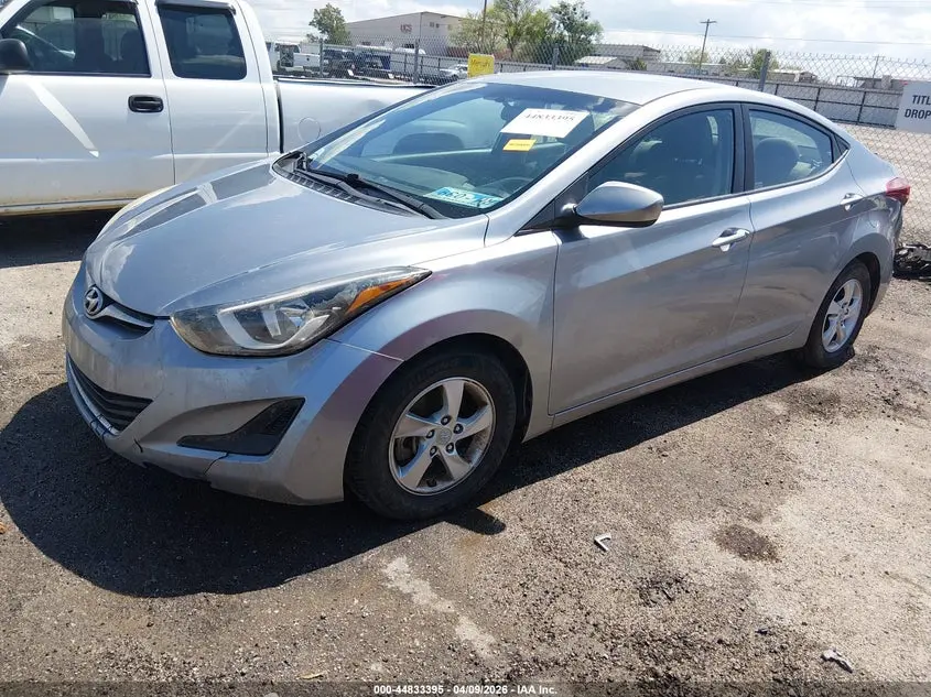 2015 HYUNDAI ELANTRA SE