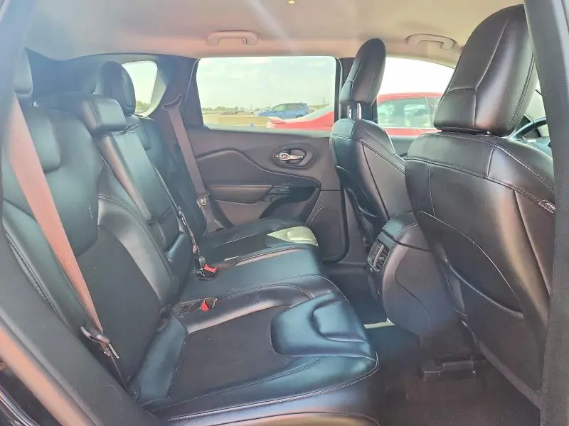 2021 JEEP CHEROKEE LATITUDE PLUS  