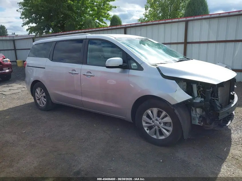 2018 KIA SEDONA LX