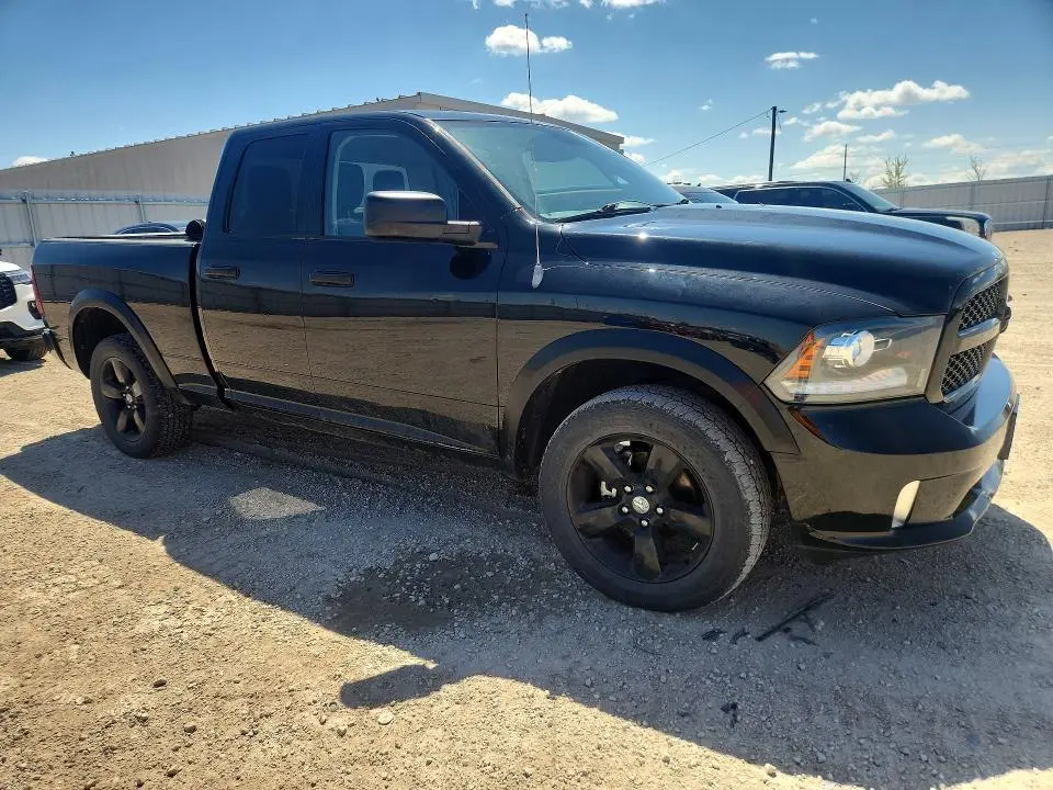 2013 RAM 1500 ST  