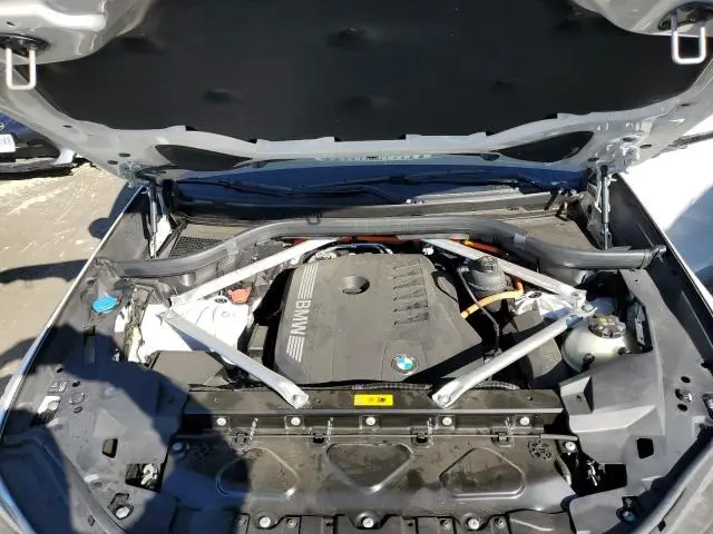 2025 BMW X5 XDRIVE50E  