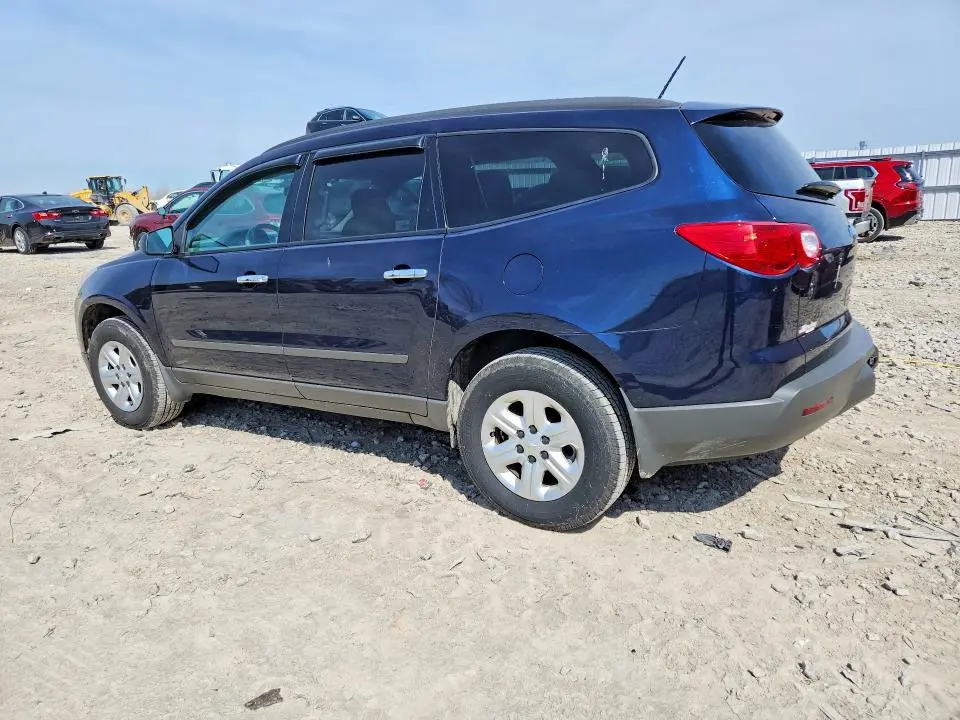 2012 CHEVROLET TRAVERSE LS  